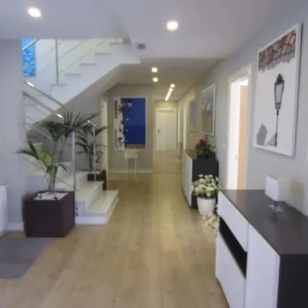 Luxurious, Modern Six Bedroom In Villa Denia