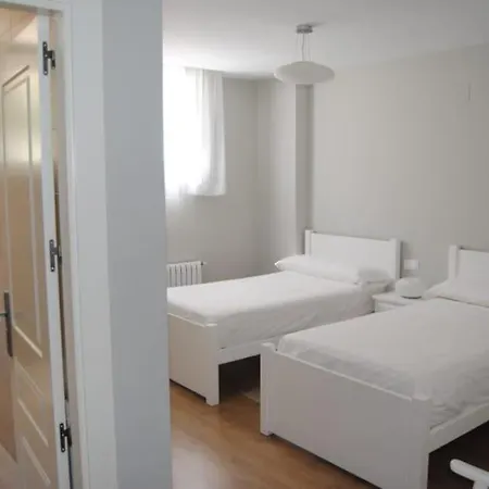 Luxurious, Modern Six Bedroom In 빌라 데니아